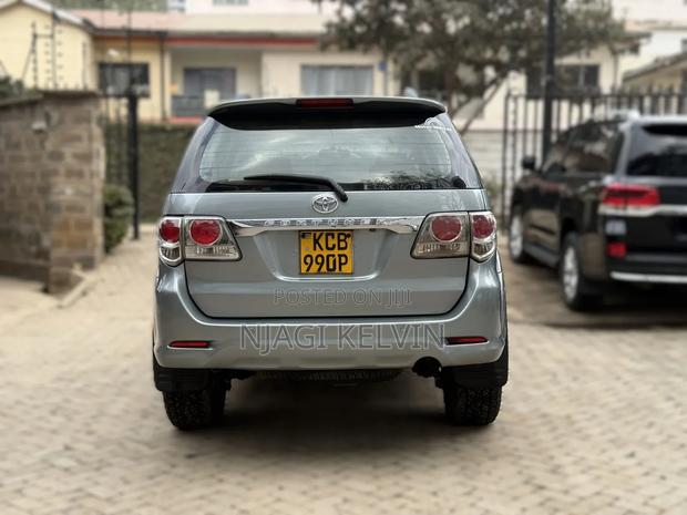 Toyota Fortuner 3.0 D AWD 2014 Gray