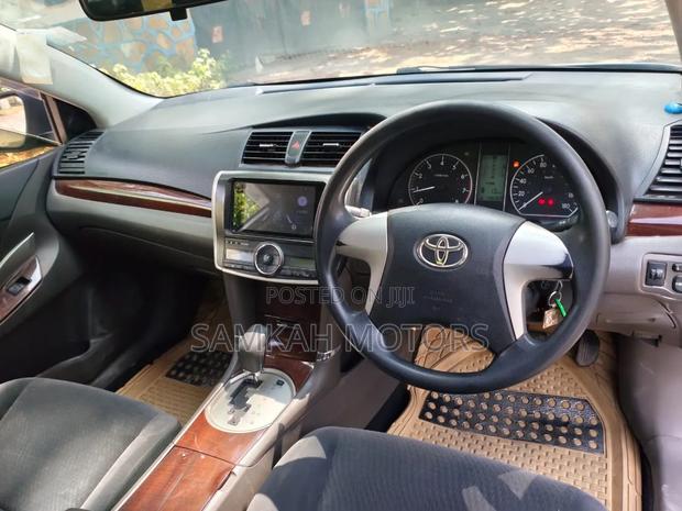Toyota Allion 2015 Silver