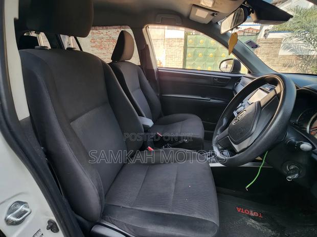 Toyota Corolla Fielder 2018 White