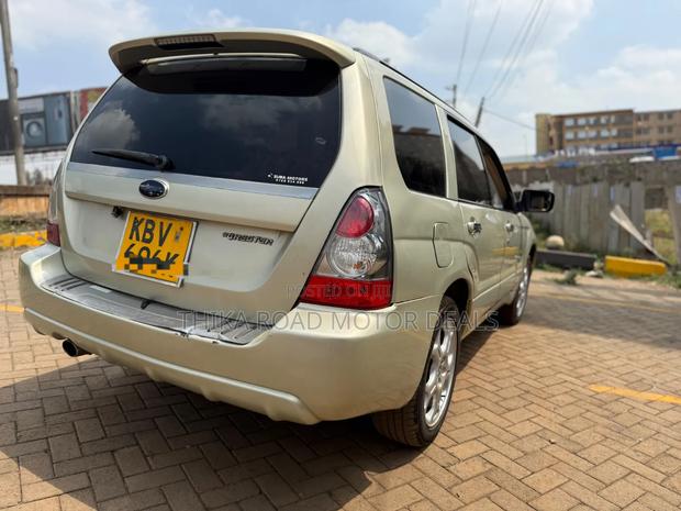 Subaru Forester 2006 Beige