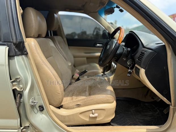 Subaru Forester 2006 Beige