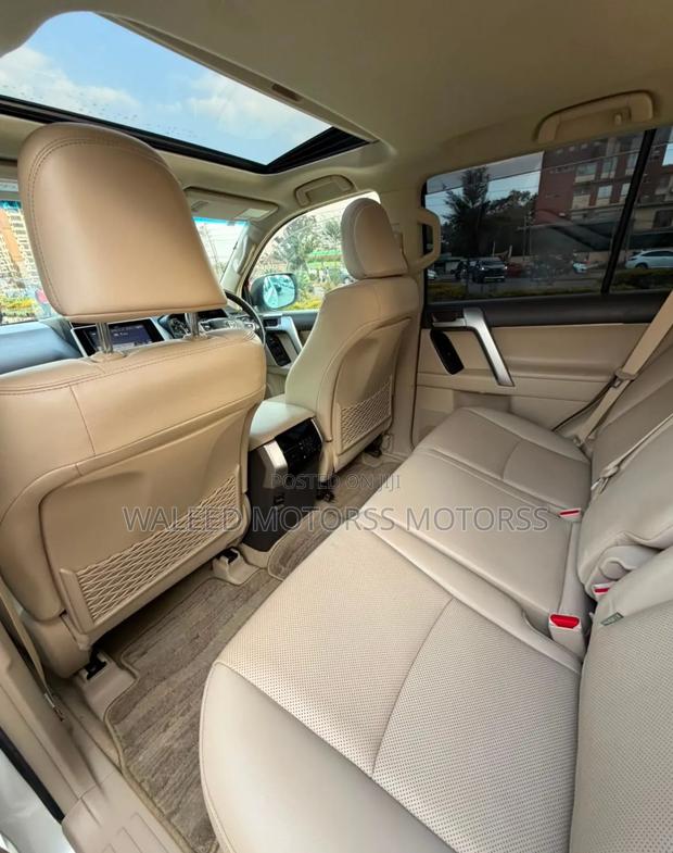 Toyota Land Cruiser Prado 2.7 2020 White
