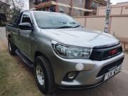 Toyota Hilux 2016 Gray for sale
