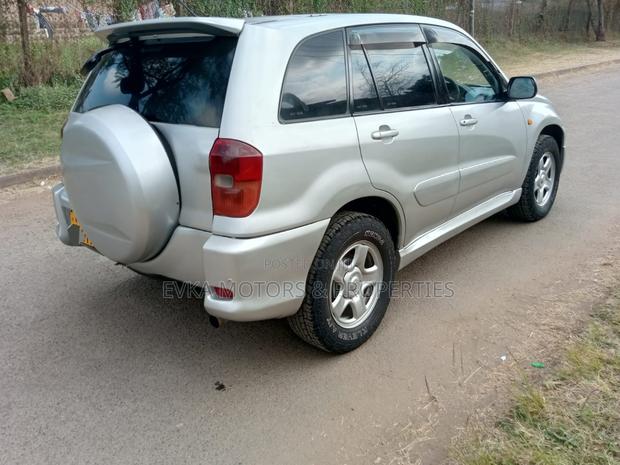 Toyota RAV4 2001 Silver