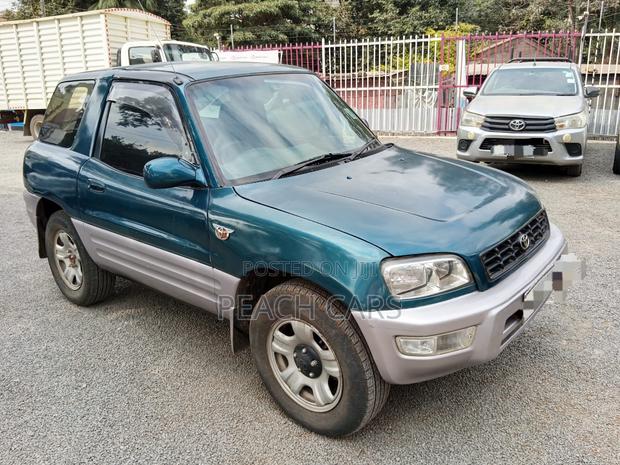Toyota RAV4 Cabriolet 1998 Blue