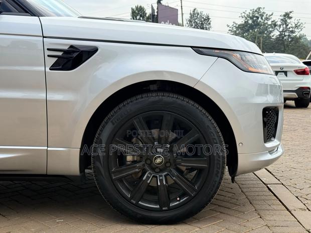 Rover Land 2019 Silver