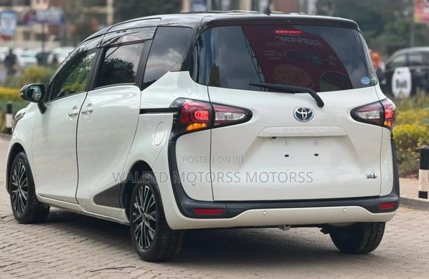 Toyota Sienta 2020 White
