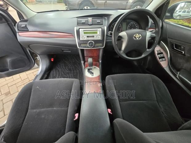 Toyota Allion 2011 Silver