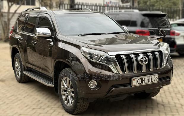 Toyota Land Cruiser Prado 2.8 2017 Brown
