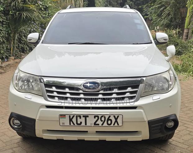Subaru Forester 2012 Ivory