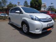 Toyota ISIS 2014 White for sale