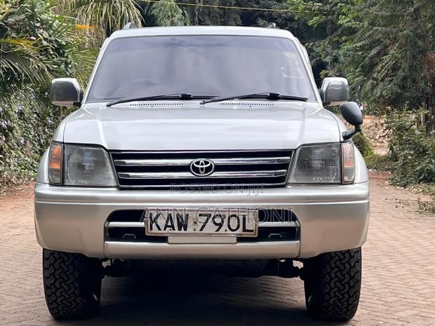 Toyota Land Cruiser Prado 2001 Silver