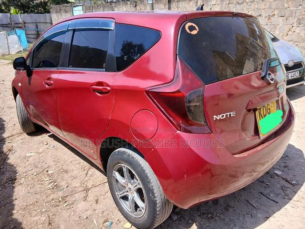 Nissan Note 2015 Red