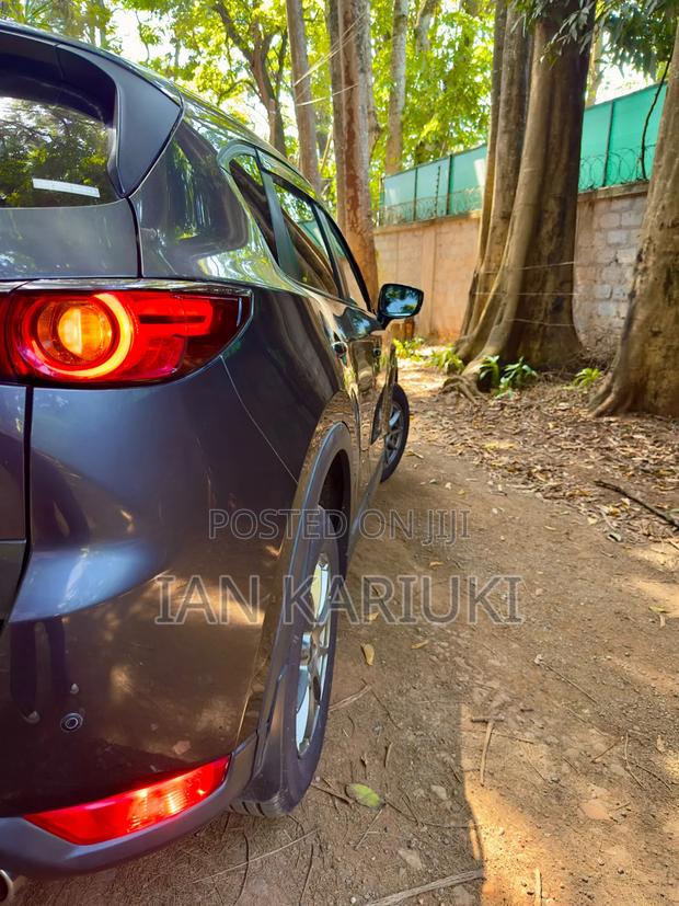 Mazda CX-5 2018 Blue