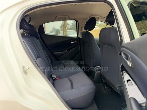 Mazda 2 2020 White