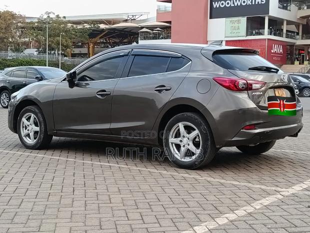 Mazda Axela 2016 Gray