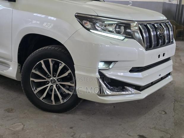 Toyota Land Cruiser Prado 2019 Pearl