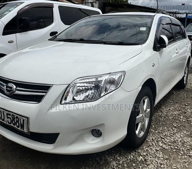 Toyota Corolla Fielder 1.5 Petrol FWD 2012 White