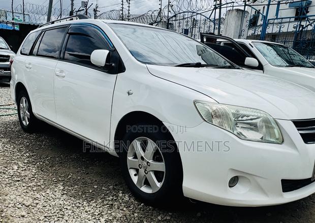 Toyota Corolla Fielder 1.5 Petrol FWD 2012 White