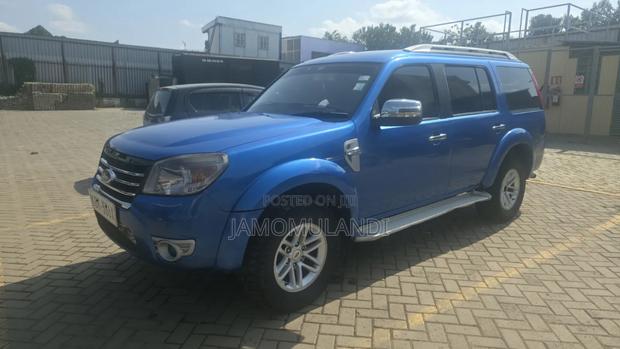 Ford Everest 2009 Blue