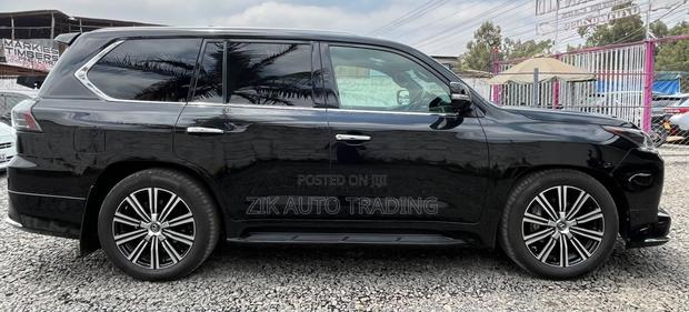 Lexus LX 2020 Black