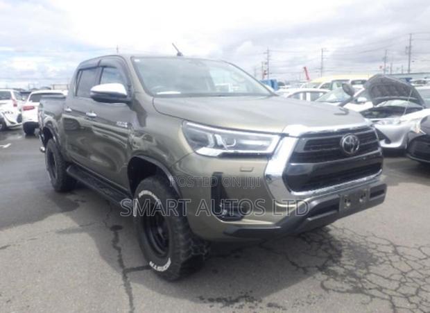 Toyota Hilux Revo Double Cab Deisel 2.4 AWD 2021 Brown