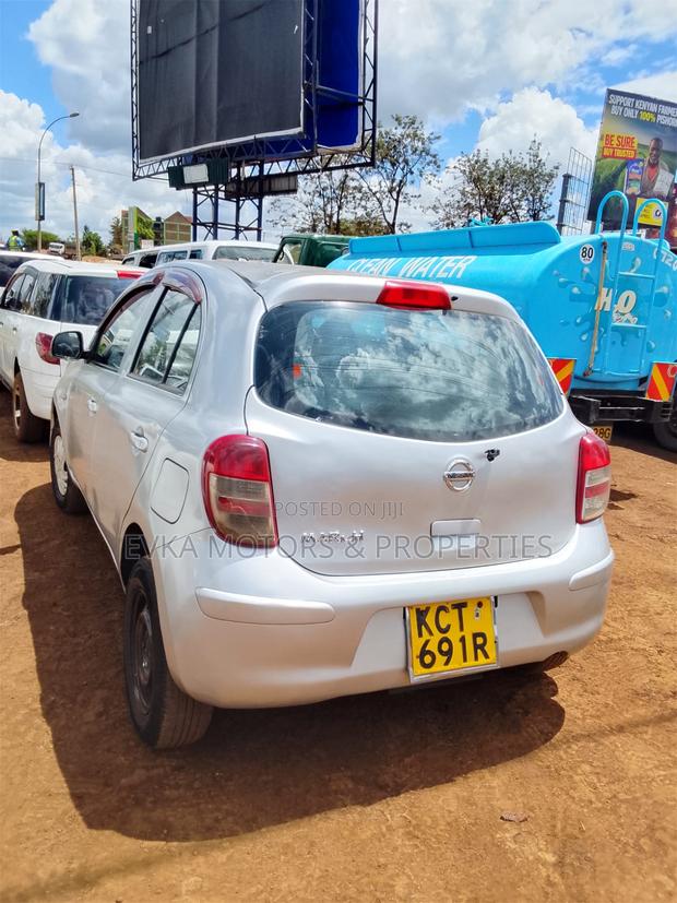 Nissan March 2011 Silver