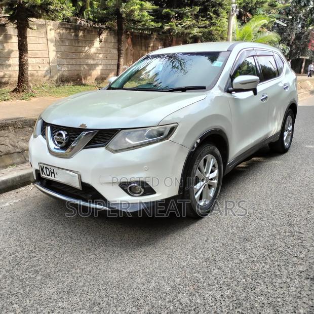 Nissan X-Trail 2014 White