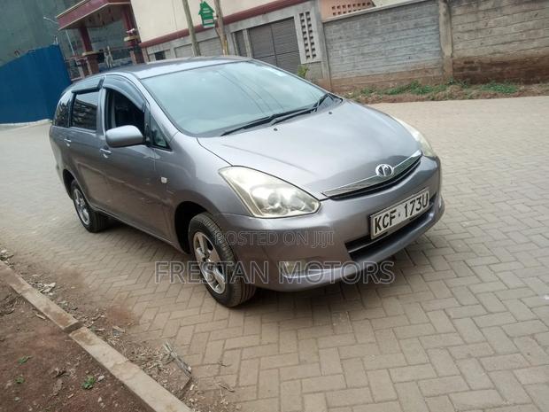 Toyota Wish 2009 Brown