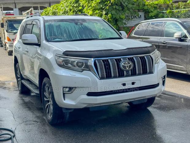 Toyota Land Cruiser Prado 2019 Silver