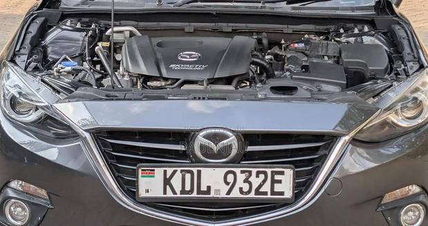 Mazda Axela 2017