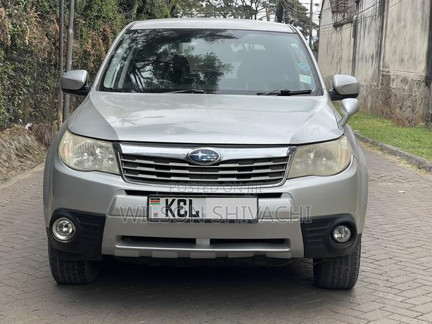 Subaru Forester 2011 Silver