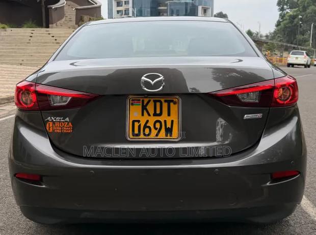 Mazda Axela 2018 Gray