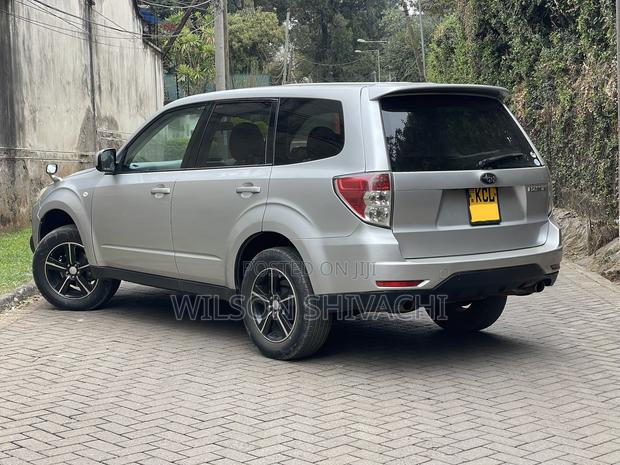 Subaru Forester 2011 Silver