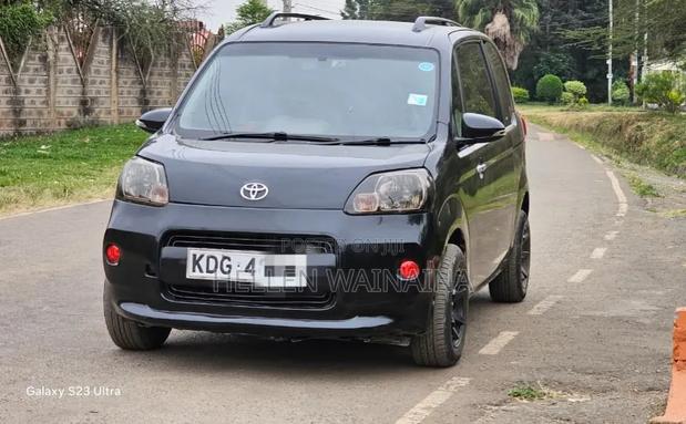Toyota Spade 2015 Black
