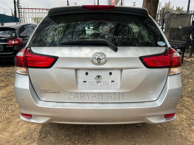 Toyota Corolla Fielder 2020 Silver