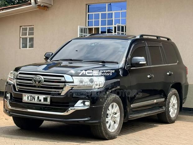 Toyota Land Cruiser 2017 Black