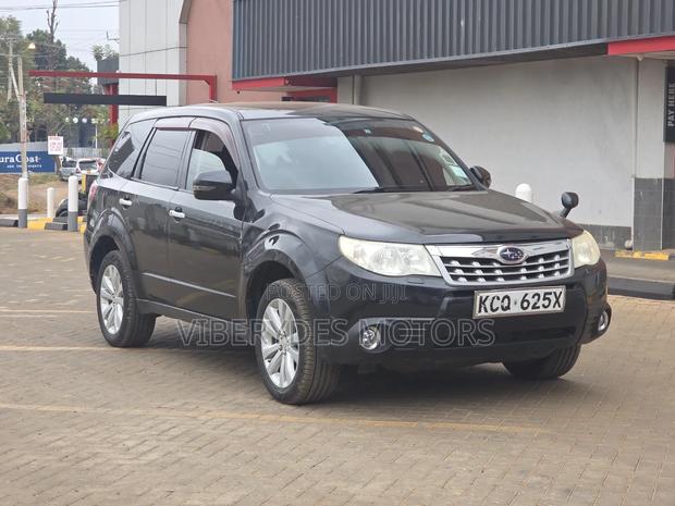 Subaru Forester 2010 Black