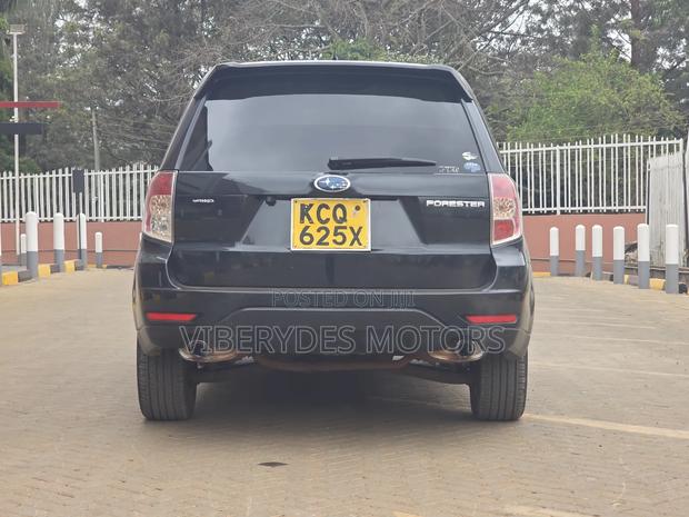 Subaru Forester 2010 Black