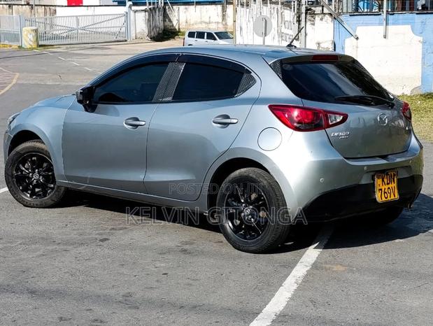 Mazda Demio 2016 Silver