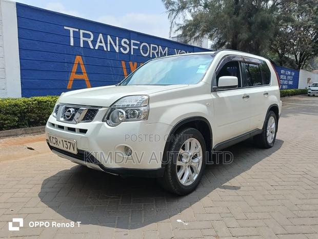 Nissan X-Trail 2011 White