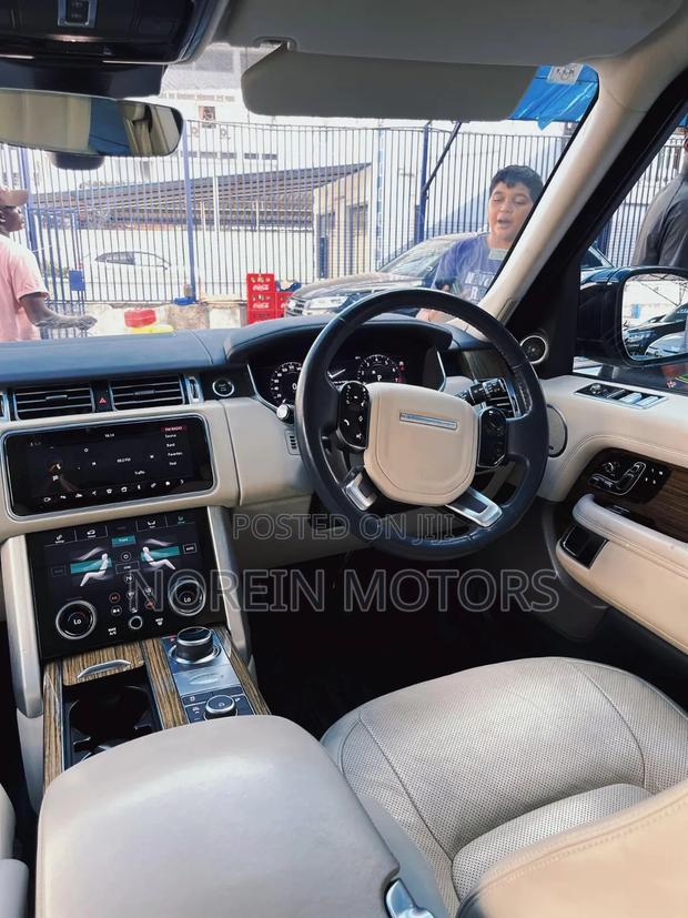 Land Rover Range Rover Vogue 2019 Blue