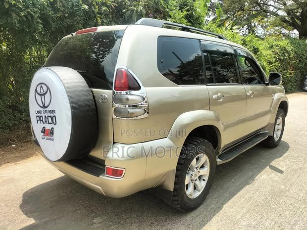 Toyota Land Cruiser Prado 2006 Brown