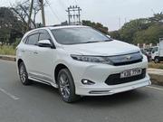 Toyota Harrier 2015 White for sale