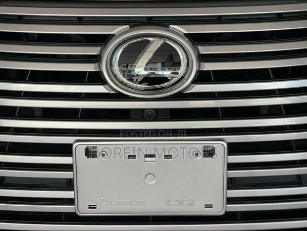 Lexus LX 2022 Black