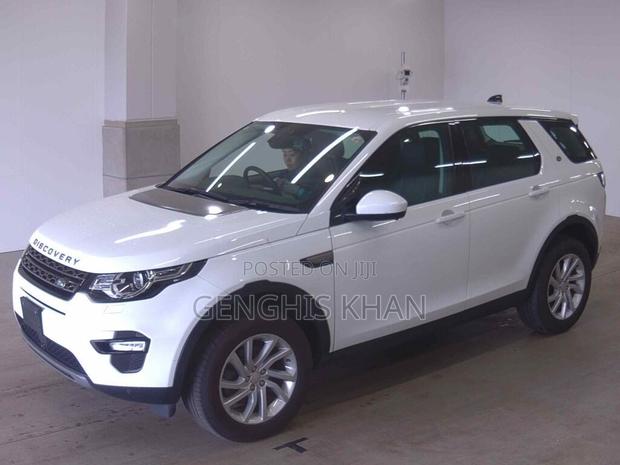 Land Rover Discovery Sport 2019 White