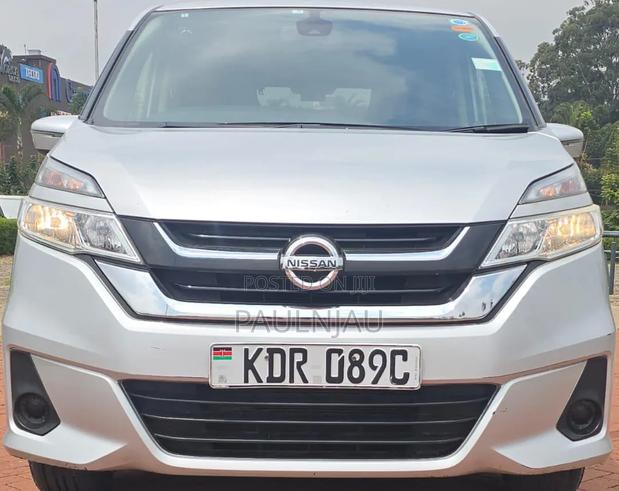 Nissan Serena 2017