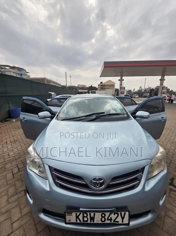 Toyota Corolla 2013 Blue