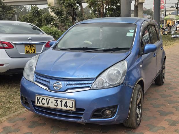 Nissan Note 2012 Blue