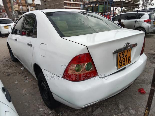 Toyota Corolla 2005 White